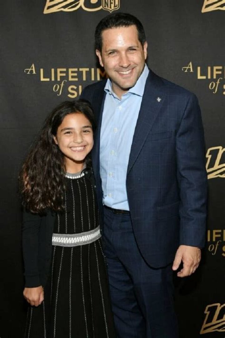 Adam Schefter Age, Wiki, Biography, Wife, Children, Salary, Net Worth, Parents ·