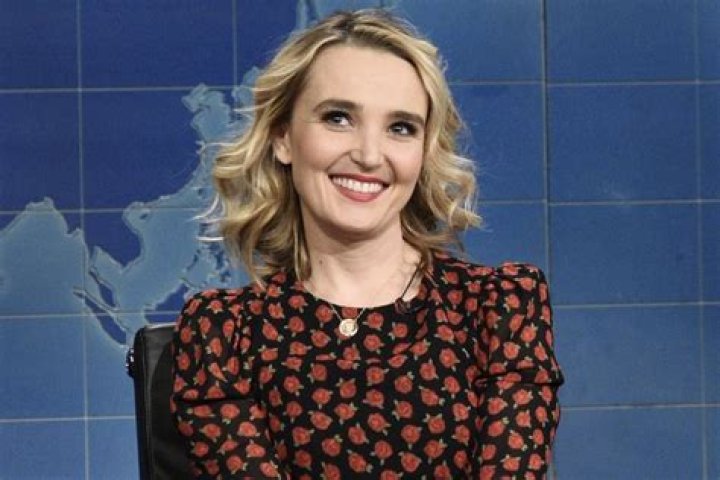 Chloe Fineman's Marital Status Revealed!